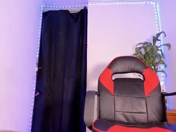 wet_dreamm22 – webcam model profile photo Image 5