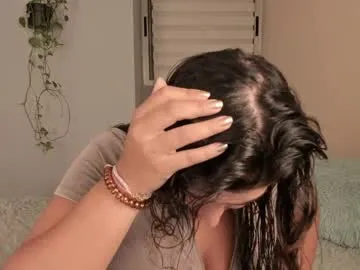 belovedkhlloe – webcam model profile photo Image 14