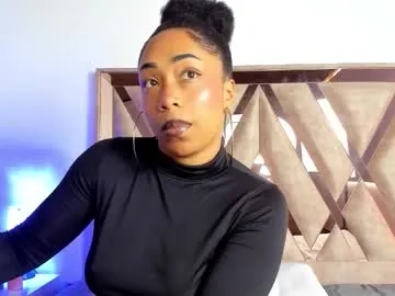 tinnymollys01 – webcam model profile photo Image 13