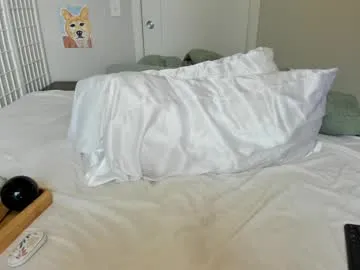 pinkypuppa – webcam model profile photo Image 3