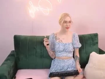 diannedinn1 – webcam model profile photo Image 4