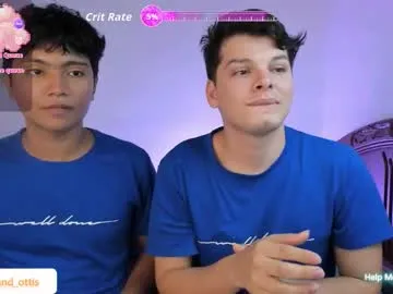 peachylina – webcam model profile photo Image 2