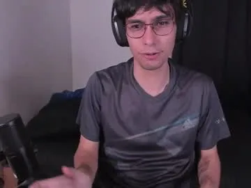 luis7777hui – webcam model profile photo Image 14