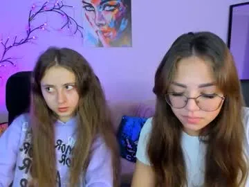 blue_bow – webcam model profile photo Image 16