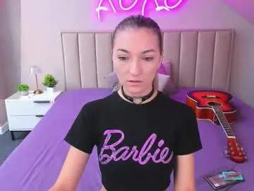 shiny_lily – webcam model profile photo Image 11