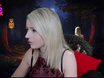 your_dolls – webcam model profile photo Image 9