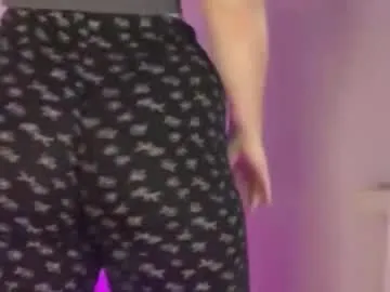 amiramartin – webcam model profile photo Image 2