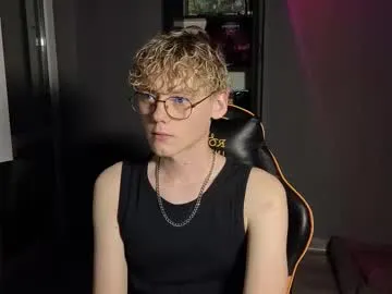 mia_cloudy – webcam model profile photo Image 12