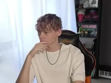 mia_cloudy – webcam model profile photo Image 13