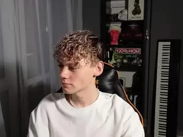 mia_cloudy – webcam model profile photo Image 15