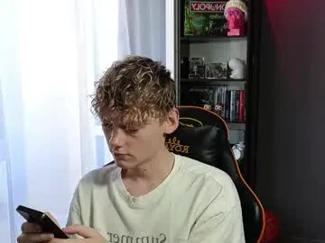 mia_cloudy – webcam model profile photo Image 17