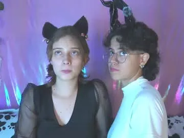 petites_perles – webcam model profile photo Image 2