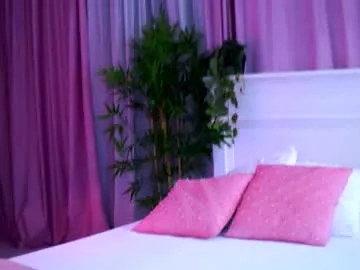 puffy_love – webcam model profile photo Image 5