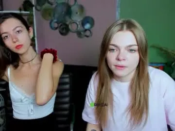 charlotteangels – webcam model profile photo Image 3