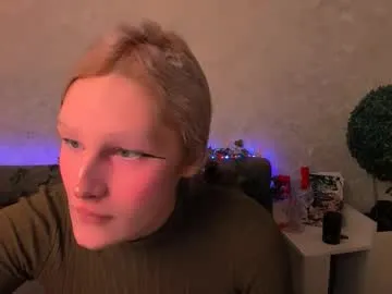 petites_perles – webcam model profile photo Image 13