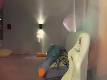 petites_perles – webcam model profile photo Image 17