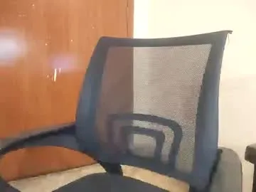 naughty_mari – webcam model profile photo Image 2