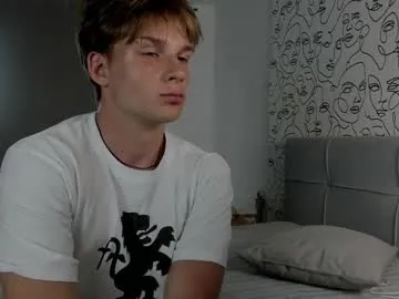 kitty__diamond_ – webcam model profile photo Image 2