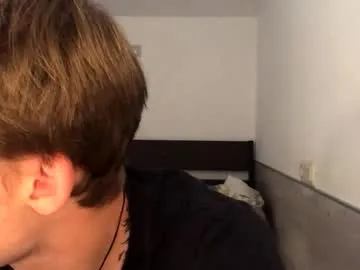 kitty__diamond_ – webcam model profile photo Image 5