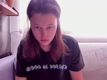 viola_blonde – webcam model profile photo Image 3