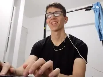 swoopyboy – webcam model profile photo Image 12