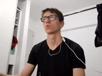 swoopyboy – webcam model profile photo Image 16