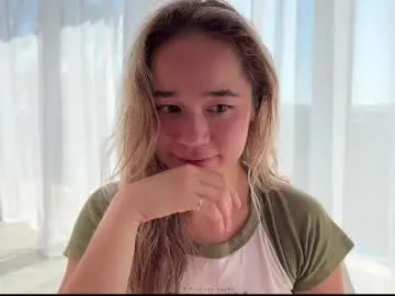 loving_ladies – webcam model profile photo Image 11