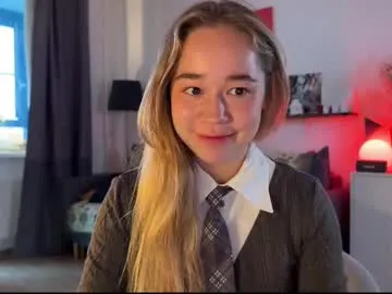 loving_ladies – webcam model profile photo Image 7