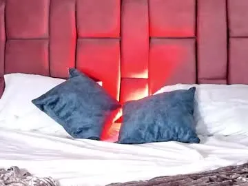 krystalwoodss – webcam model profile photo