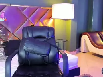 blue_bow – webcam model profile photo Image 15