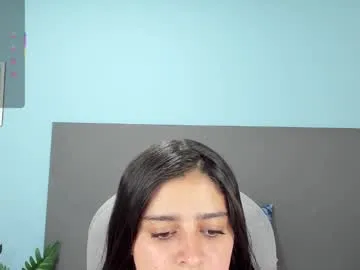 tiameakin – webcam model profile photo Image 5