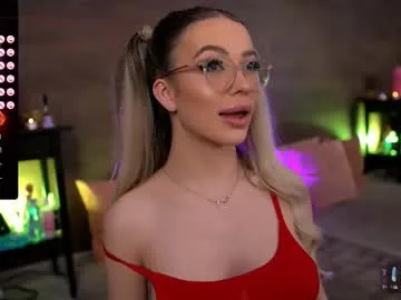 LexyNess – webcam model profile photo Image 2