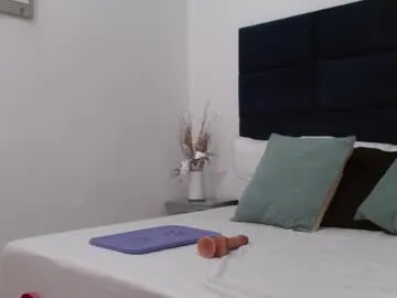 loving_ladies – webcam model profile photo Image 9