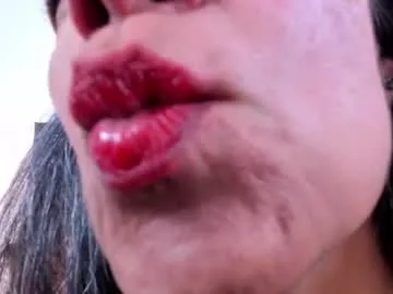 aliyv – webcam model profile photo Image 7