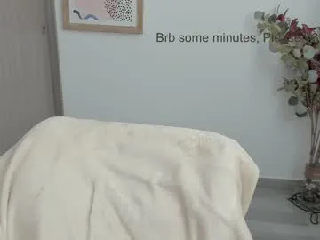 bedroom_234 – webcam model profile photo Image 17