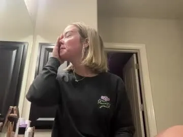 loving_ladies – webcam model profile photo Image 9