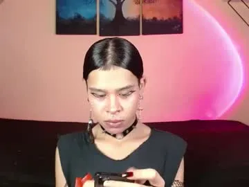 loving_ladies – webcam model profile photo Image 9