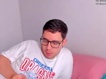 pinkypuppa – webcam model profile photo Image 4