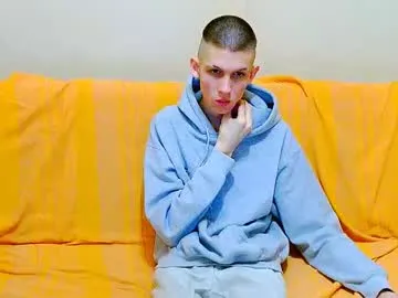 sweetyoops – webcam model profile photo Image 4