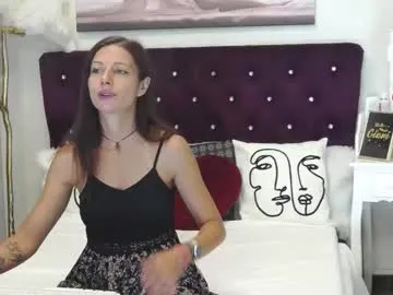 blue_bow – webcam model profile photo Image 14