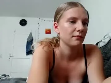 pinkadele – webcam model profile photo Image 7