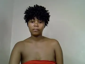 cris__alex__ – webcam model profile photo Image 3