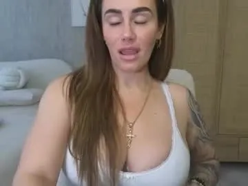 tilliecristello – webcam model profile photo Image 15