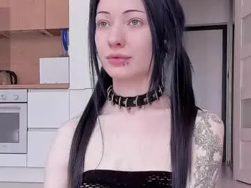 ami_sweet_19 – webcam model profile photo Image 6