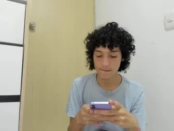 wet_dreamm22 – webcam model profile photo Image 2