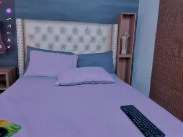 oliviaowens – webcam model profile photo Image 15