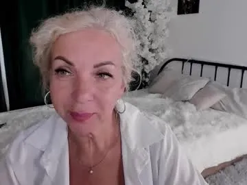 icyhoneybite – webcam model profile photo Image 4