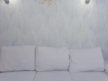 natural_meri_ – webcam model profile photo Image 13