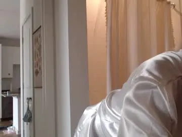 loving_ladies – webcam model profile photo Image 7