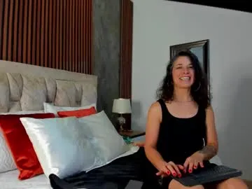 darknes_lilith18 – webcam model profile photo Image 17